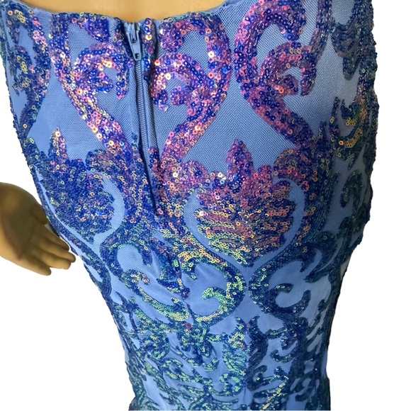 B. Darlin Square Neck Strappy Back Long Gown Iridescent Sequins NWT - Picture 13 of 17